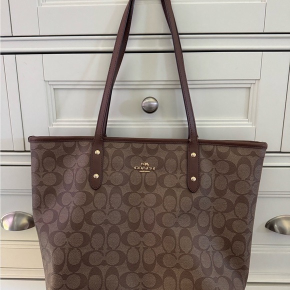 Coach Tan and Brown Signature Tote medium - Picture 1 of 7